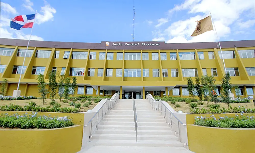 900900p416EDNmainimg-Fachada.jpg