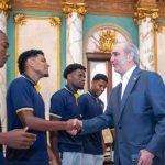 Luis Abinader reconoce al Salcedo FC por conquistar la Liga Dominicana de Fútbol