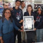 RD completa 500 horas lectura continua tras récord Guinness