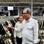 Ministerio de Trabajo inspecciona y sanciona 101 tiendas de inversionistas chinos por numerosas violaciones laborales